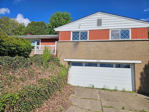 Photo of 200 Lookout Dr, Oakdale, PA 15071 (MLS # 1759907)