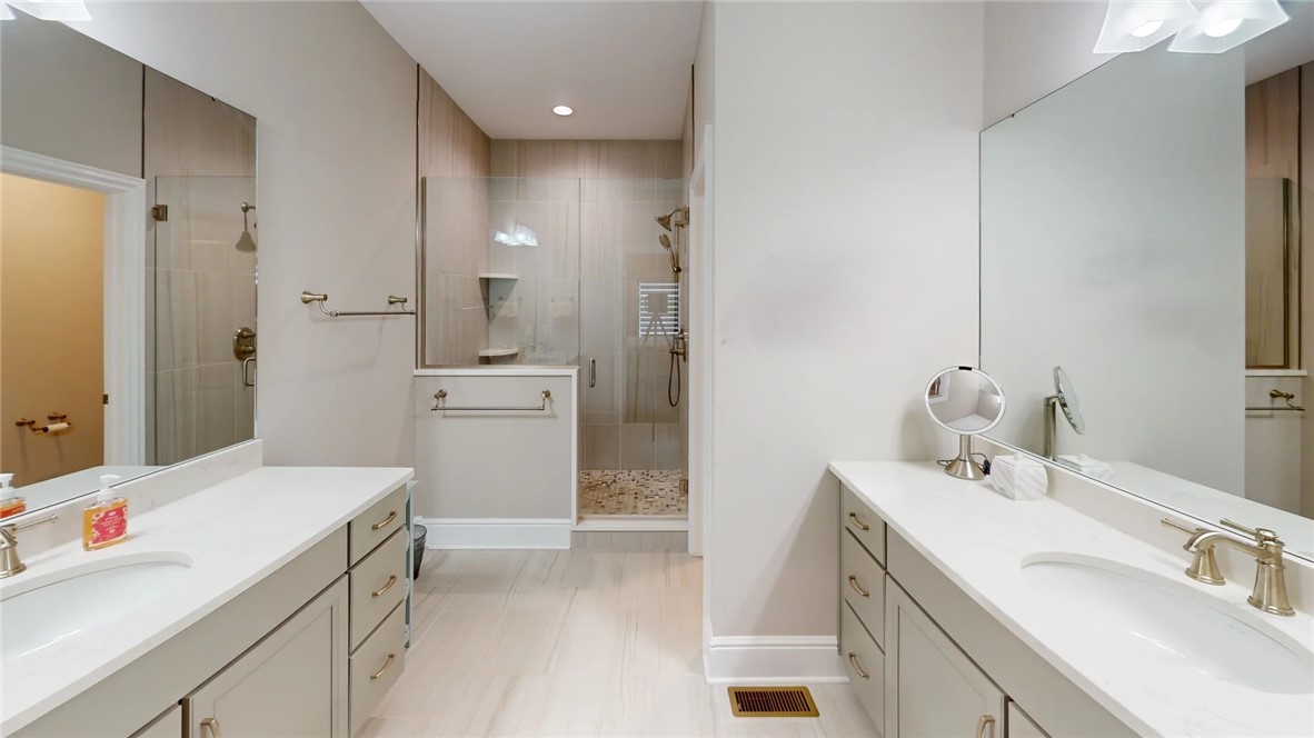 McDonald, Pennsylvania 15057, United States, 3 Bedrooms Bedrooms, ,3 BathroomsBathrooms,Residential,Active,252231