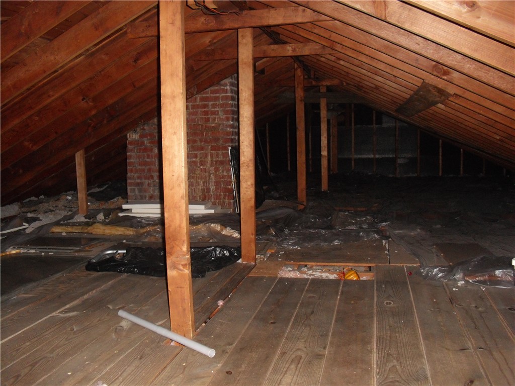 Canonsburg, Pennsylvania 15317, United States, 2 Bedrooms Bedrooms, ,2 BathroomsBathrooms,Residential,Active,212022