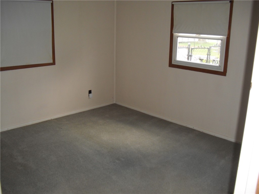 Canonsburg, Pennsylvania 15317, United States, 2 Bedrooms Bedrooms, ,2 BathroomsBathrooms,Residential,Active,212022