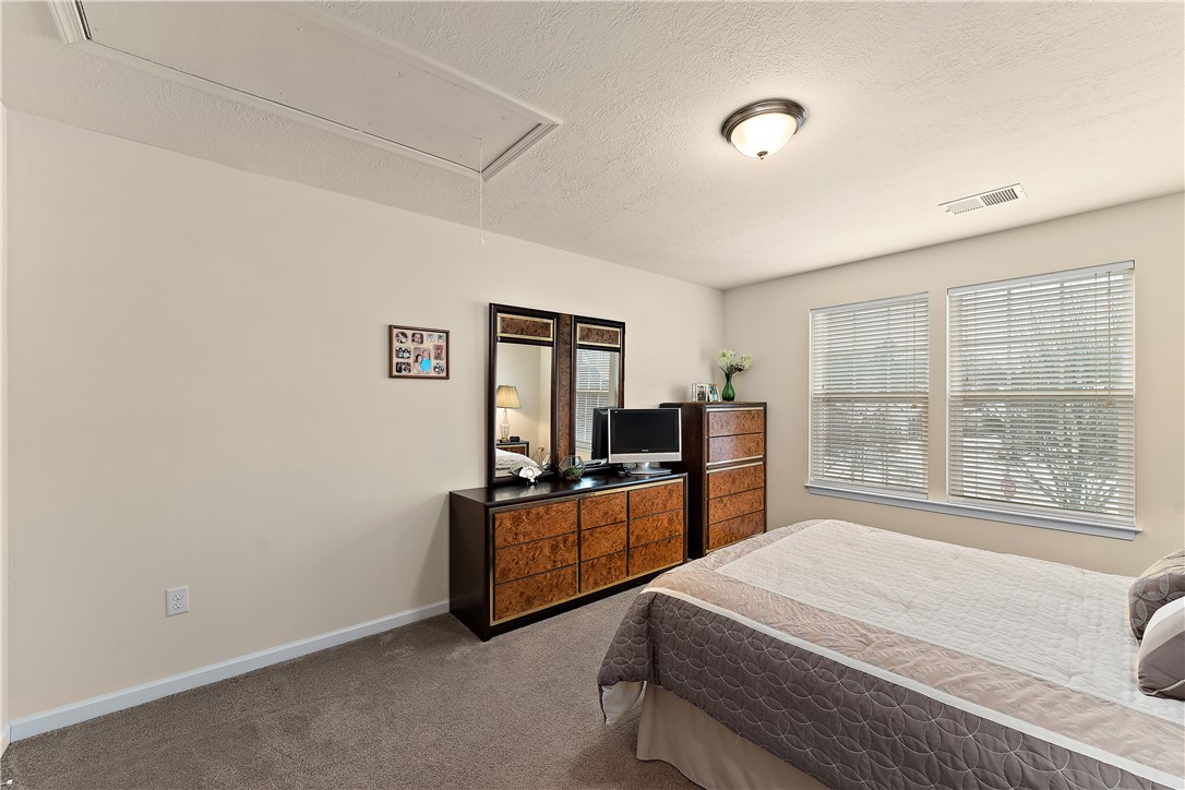 Sewickley Hills Boro, Pennsylvania 15143, United States, 4 Bedrooms Bedrooms, ,3 BathroomsBathrooms,Residential,Contingent,82144