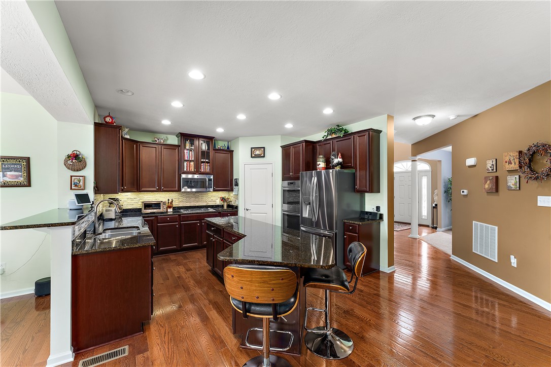 Sewickley Hills Boro, Pennsylvania 15143, United States, 4 Bedrooms Bedrooms, ,3 BathroomsBathrooms,Residential,Contingent,82144