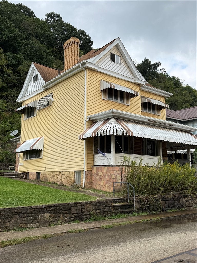 115 Main St
