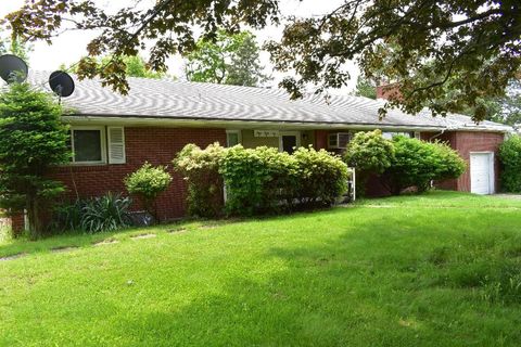 945 Brodhead Rd Moon/Crescent Twp PA 15108