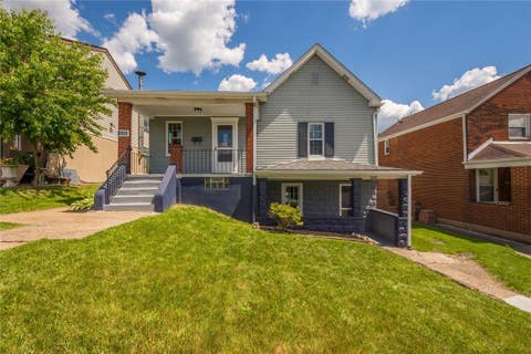 Photo of 408 34th St, Mckeesport, PA 15132 (MLS # 1758294)