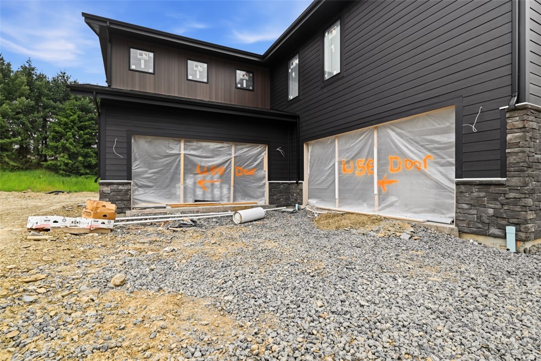 2397 Leonard Lane