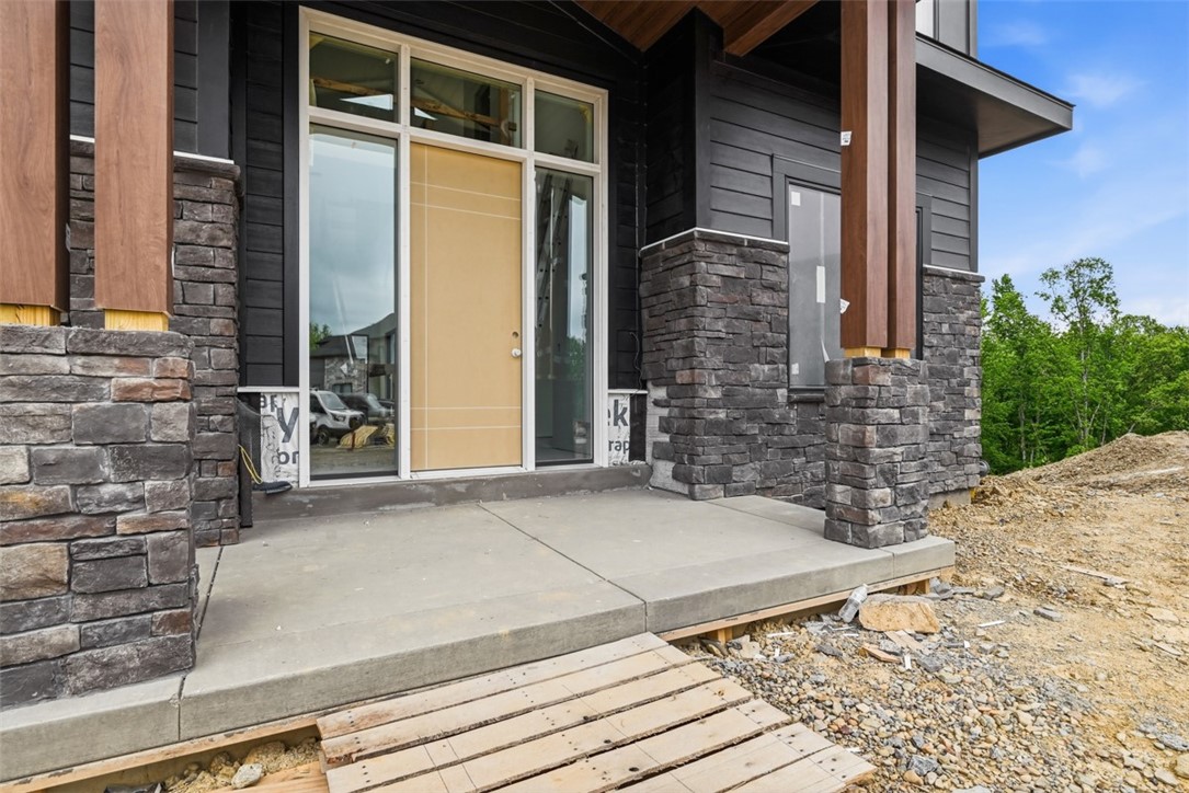 2397 Leonard Lane