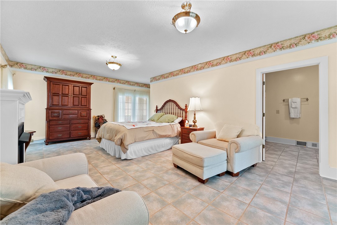 534 N Main St, Masontown, Pennsylvania image 22