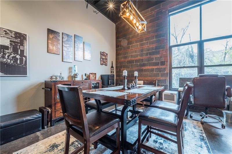 South Side, Pennsylvania 15203, United States, 2 Bedrooms Bedrooms, ,2 BathroomsBathrooms,Residential,Active,175751