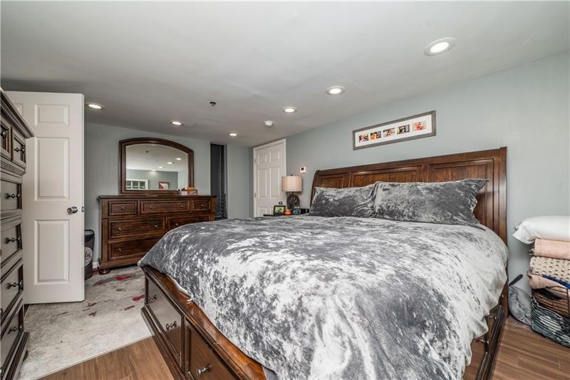 South Side, Pennsylvania 15203, United States, 2 Bedrooms Bedrooms, ,2 BathroomsBathrooms,Residential,Active,175751