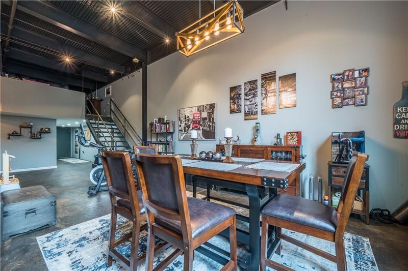 South Side, Pennsylvania 15203, United States, 2 Bedrooms Bedrooms, ,2 BathroomsBathrooms,Residential,Active,175751