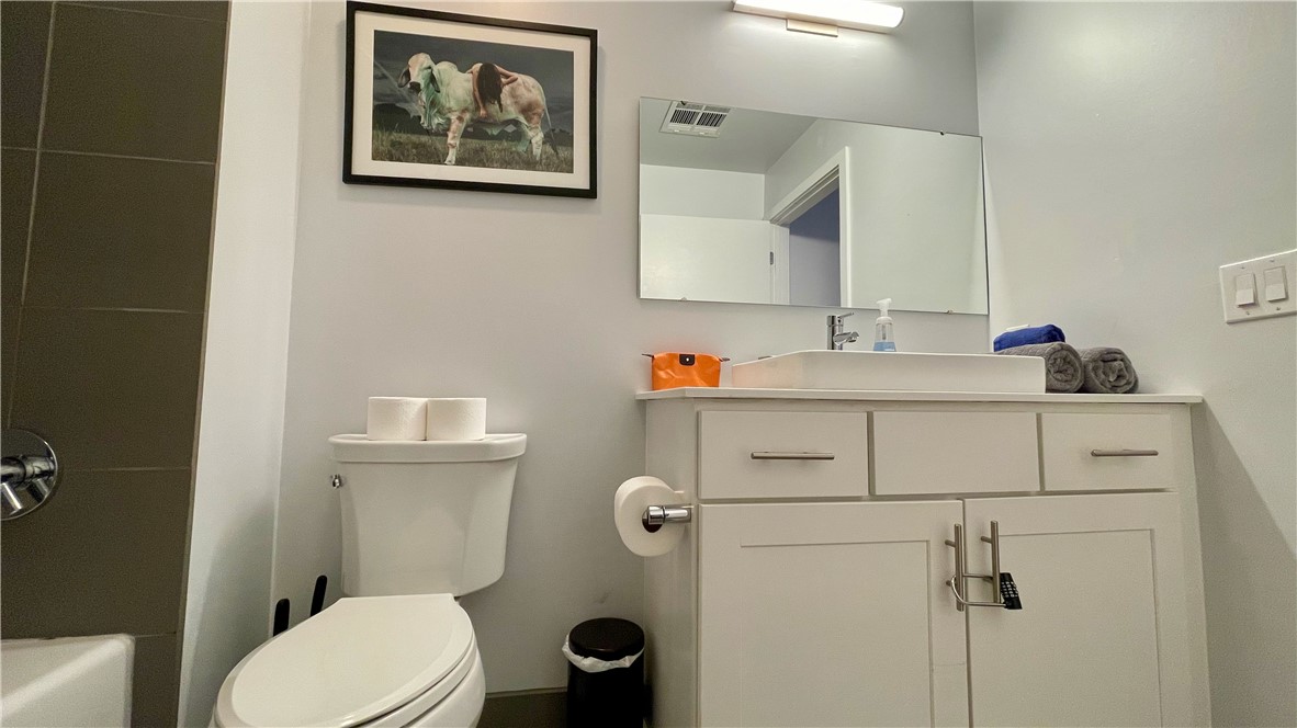 Lawrenceville, Pennsylvania 15201, United States, 2 Bedrooms Bedrooms, ,2 BathroomsBathrooms,Residential,Active,16996