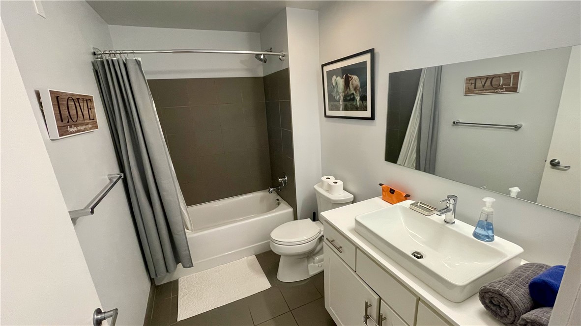 Lawrenceville, Pennsylvania 15201, United States, 2 Bedrooms Bedrooms, ,2 BathroomsBathrooms,Residential,Active,16996