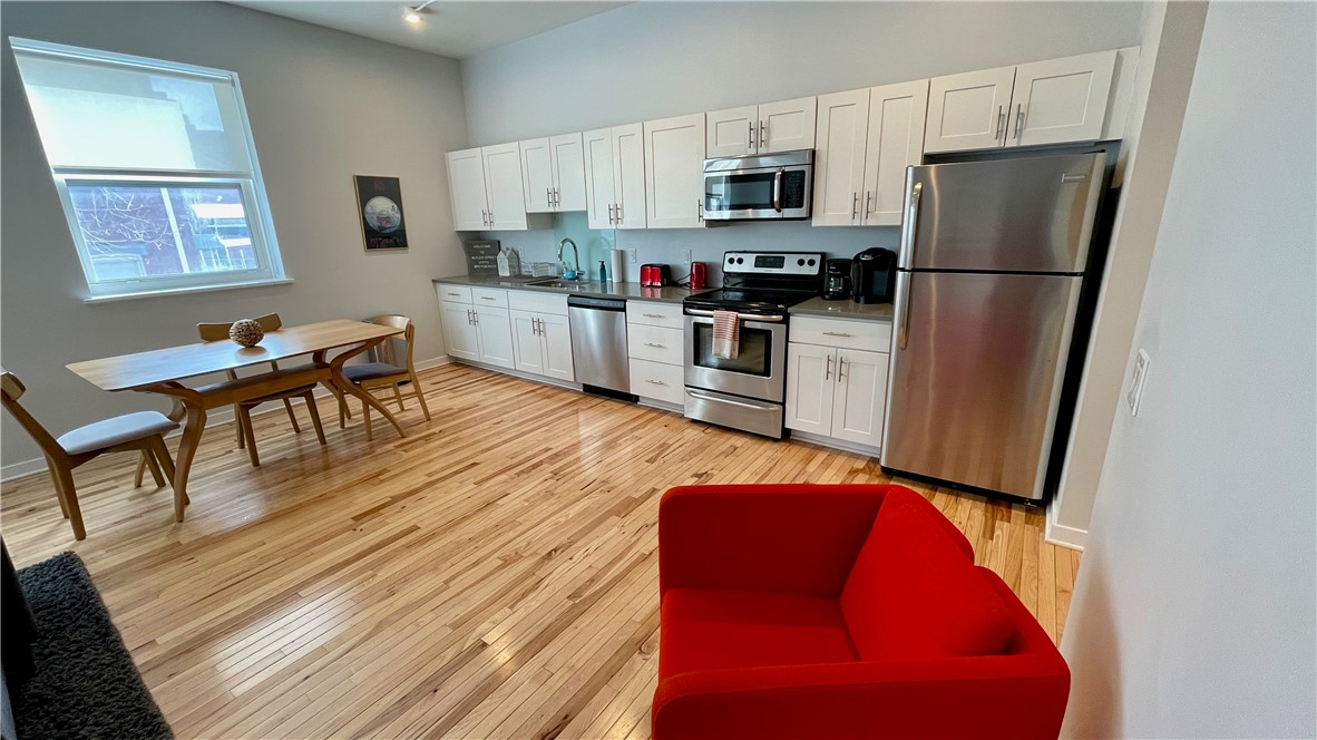 Lawrenceville, Pennsylvania 15201, United States, 2 Bedrooms Bedrooms, ,2 BathroomsBathrooms,Residential,Active,16996
