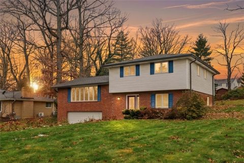 Photo of 3536 Mayer Dr, Murrysville, PA 15668 (MLS # 1733345)