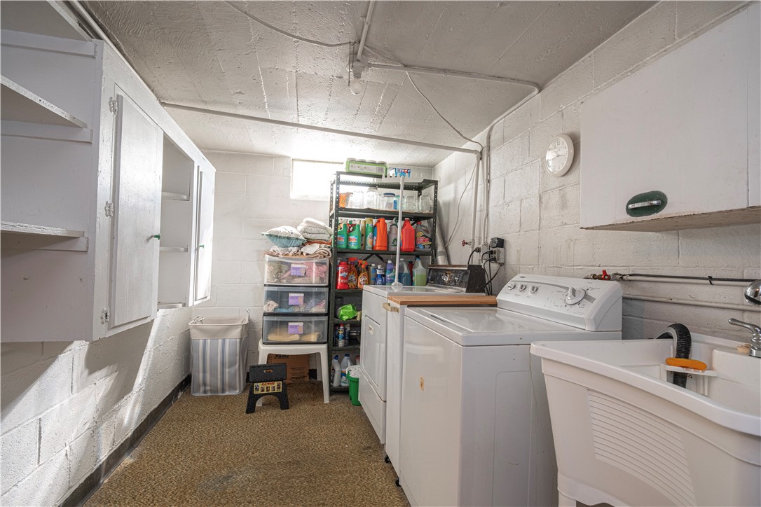 Bridgeville, Pennsylvania 15017, United States, 2 Bedrooms Bedrooms, ,2 BathroomsBathrooms,Residential,Contingent,194251