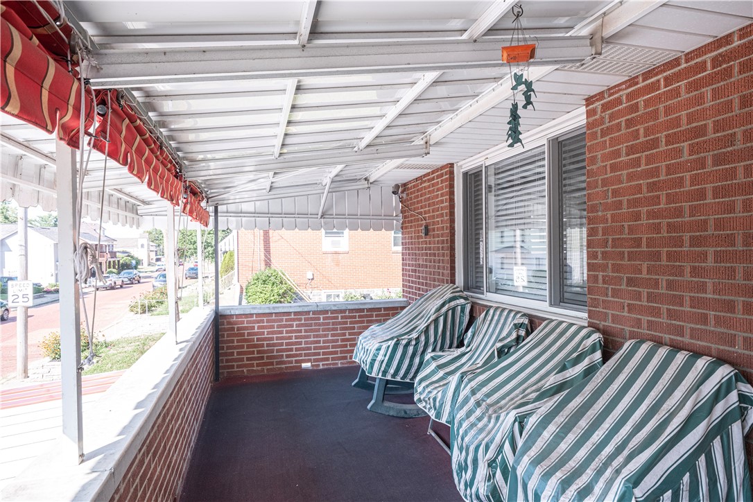 Bridgeville, Pennsylvania 15017, United States, 2 Bedrooms Bedrooms, ,2 BathroomsBathrooms,Residential,Contingent,194251