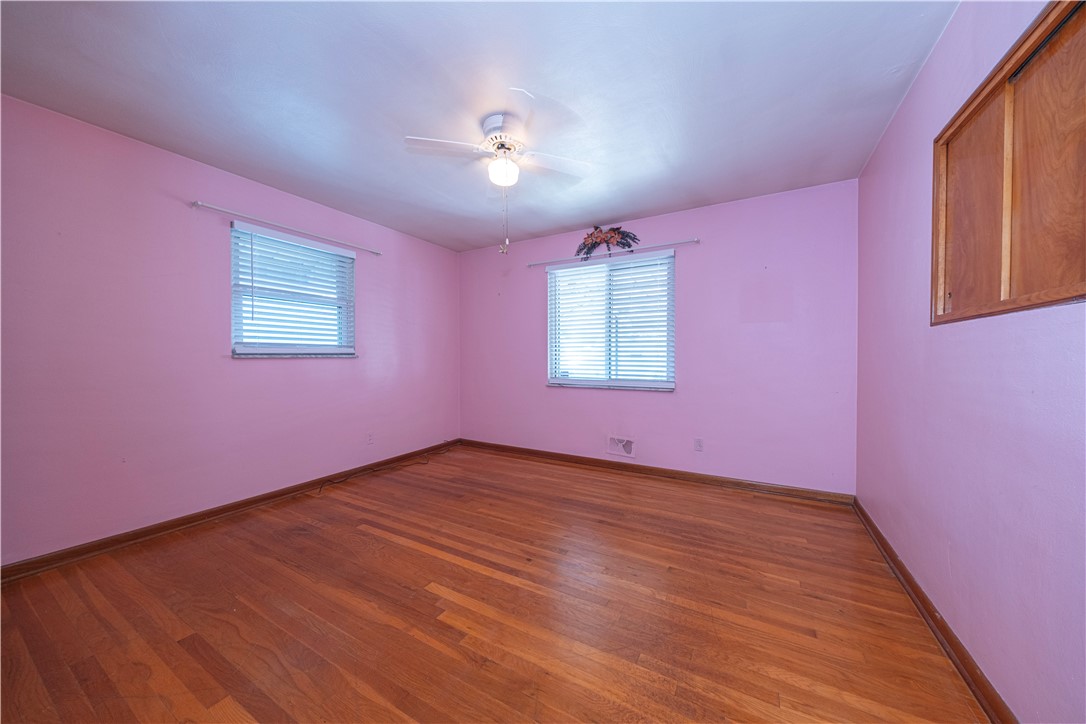 Bridgeville, Pennsylvania 15017, United States, 2 Bedrooms Bedrooms, ,2 BathroomsBathrooms,Residential,Contingent,194251