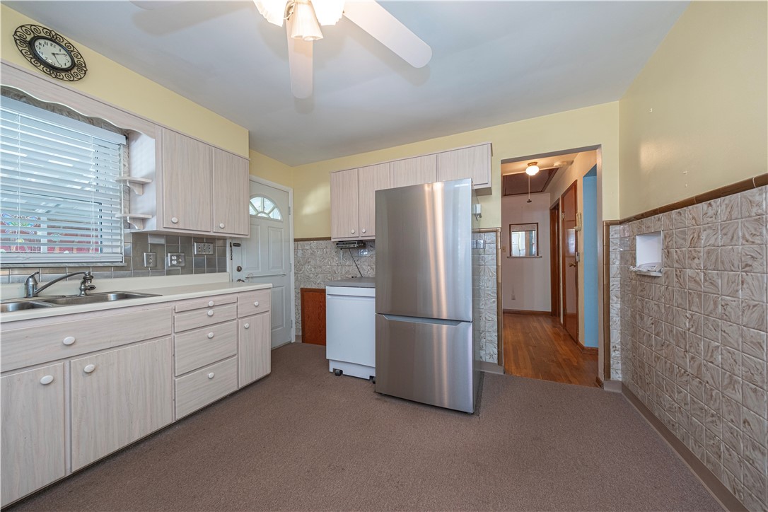 Bridgeville, Pennsylvania 15017, United States, 2 Bedrooms Bedrooms, ,2 BathroomsBathrooms,Residential,Contingent,194251