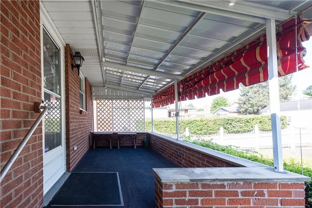 Bridgeville, Pennsylvania 15017, United States, 2 Bedrooms Bedrooms, ,2 BathroomsBathrooms,Residential,Contingent,194251