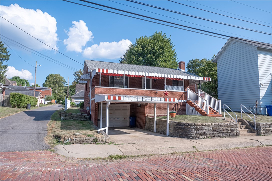 Bridgeville, Pennsylvania 15017, United States, 2 Bedrooms Bedrooms, ,2 BathroomsBathrooms,Residential,Contingent,194251