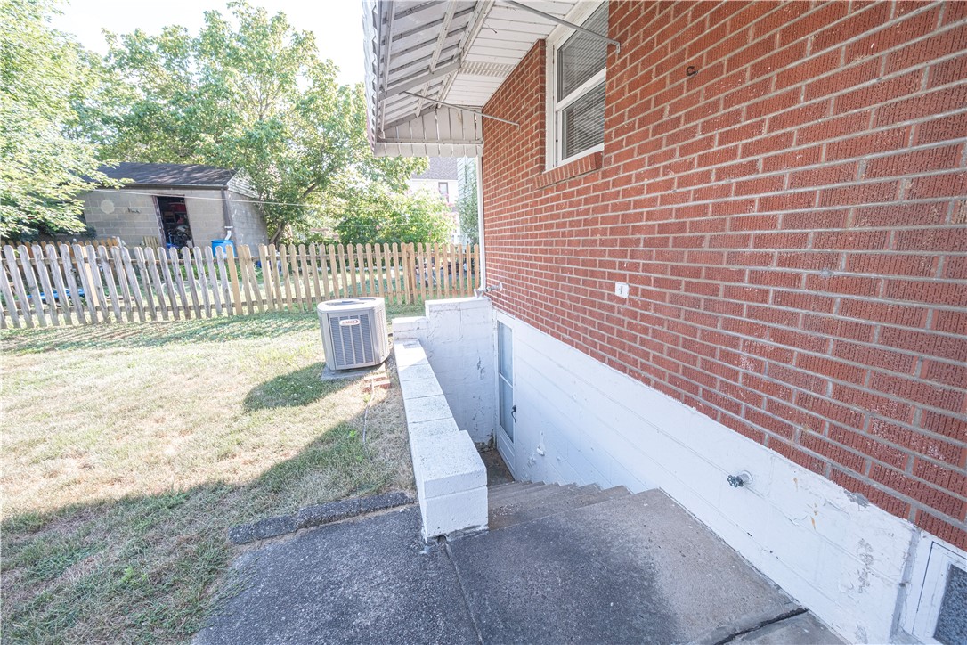 Bridgeville, Pennsylvania 15017, United States, 2 Bedrooms Bedrooms, ,2 BathroomsBathrooms,Residential,Contingent,194251