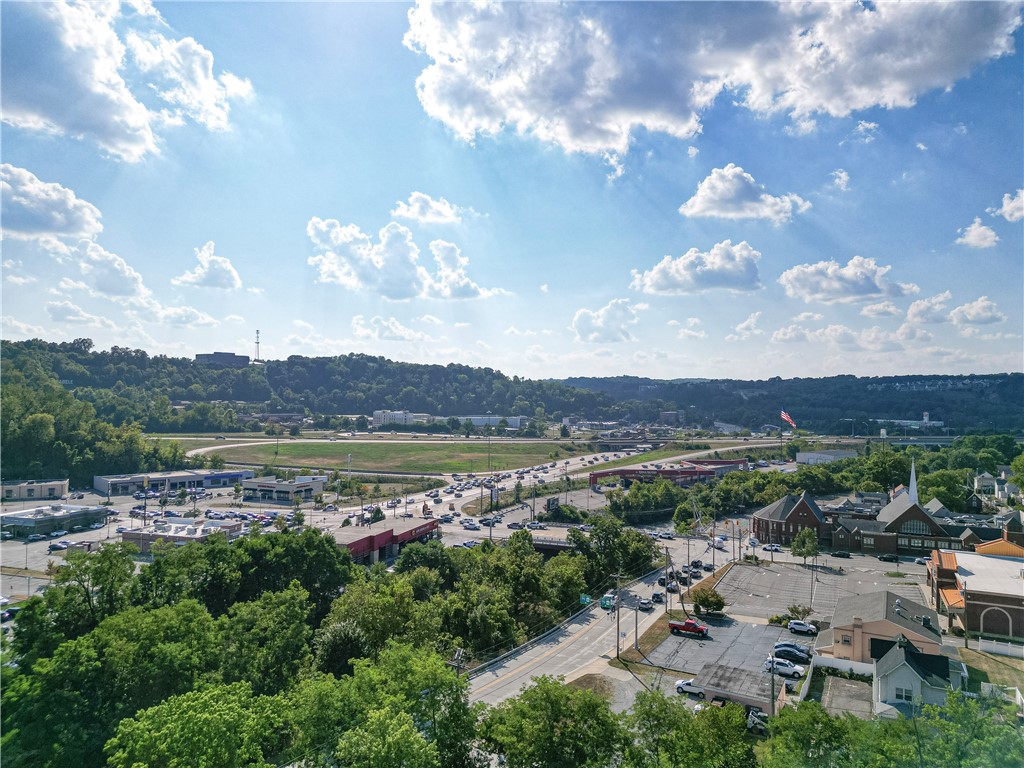 Bridgeville, Pennsylvania 15017, United States, 2 Bedrooms Bedrooms, ,2 BathroomsBathrooms,Residential,Contingent,194251