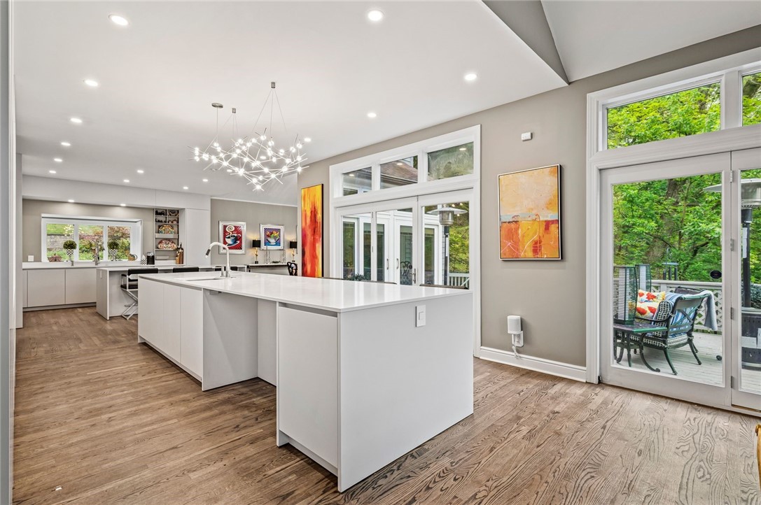610 Davis Lane