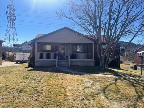 Photo of 1114 Zenobia Dr, Coraopolis, PA 15108 (MLS # 1741743)