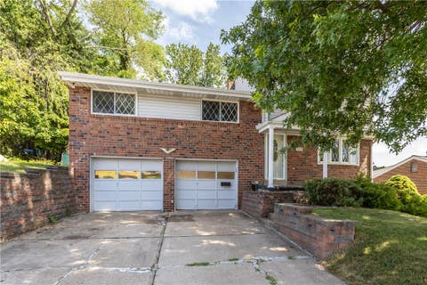 Homes For Sale - 5624 Tracy Drive<br/> Bethel Park, PA 15236