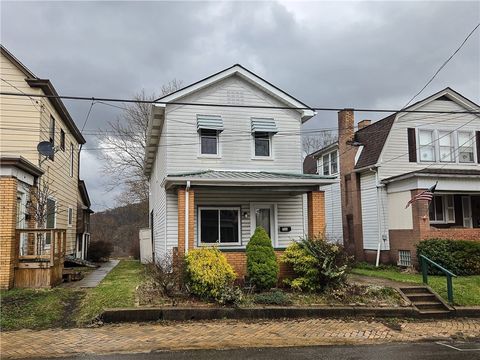 Homes For Sale - 731 Penn Ave Ave<br/> New Brighton, PA 15066