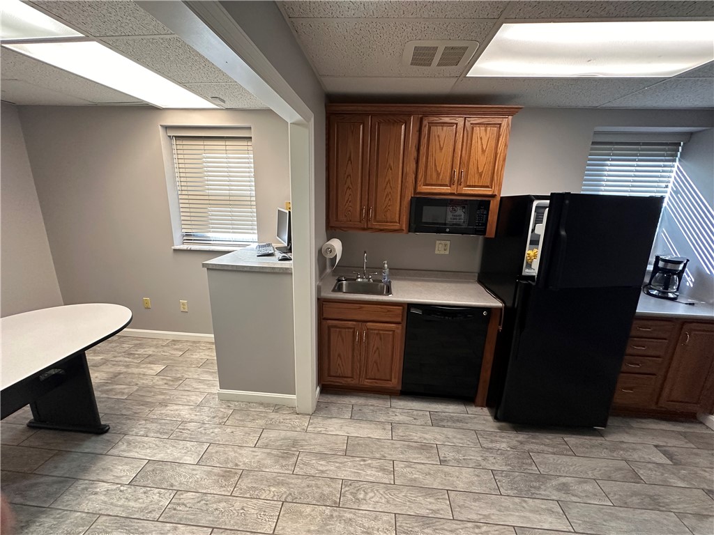 Ross Twp, Pennsylvania 15237, United States, ,Commercial,Active,163902