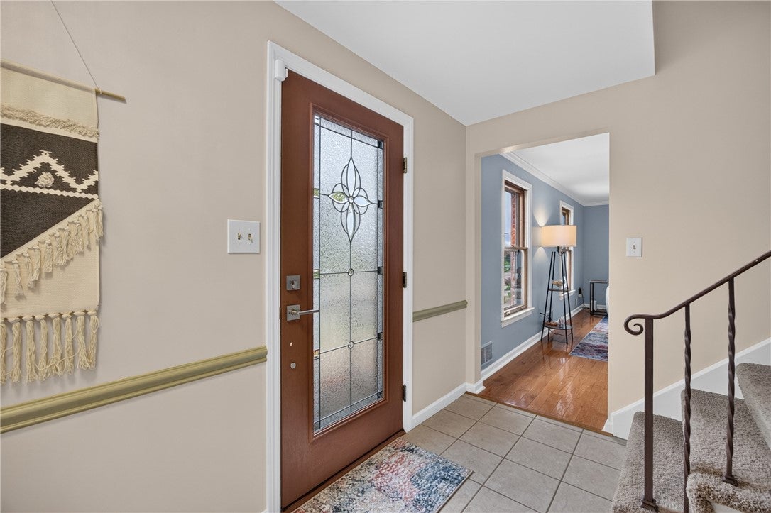 1024 Surrey Woods Rd