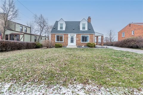 Photo of 3223 Willett Rd, Pittsburgh, PA 15227 (MLS # 1733649)
