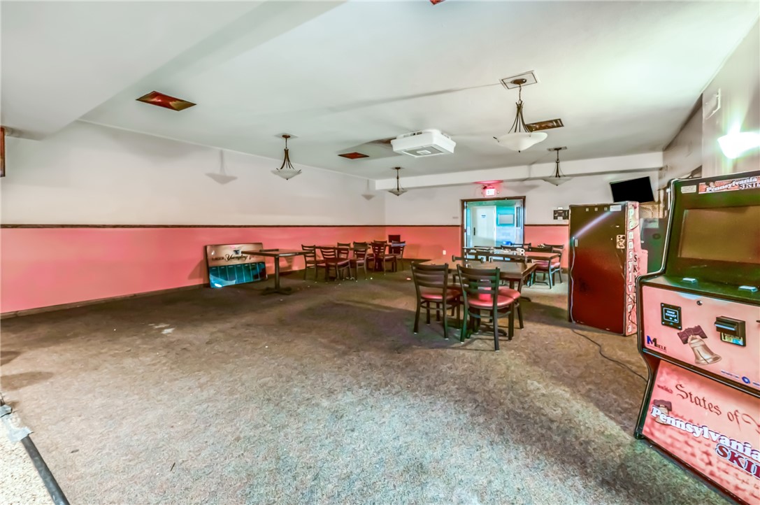 Greenville Boro - Mer, Pennsylvania 16125, United States, ,Residential,Active,38926