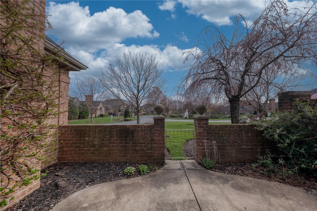 502 Applehill