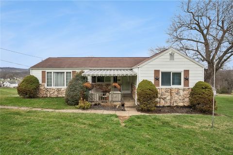 Photo of 150 Leechburg St, Leechburg, PA 15656 (MLS # 1744873)