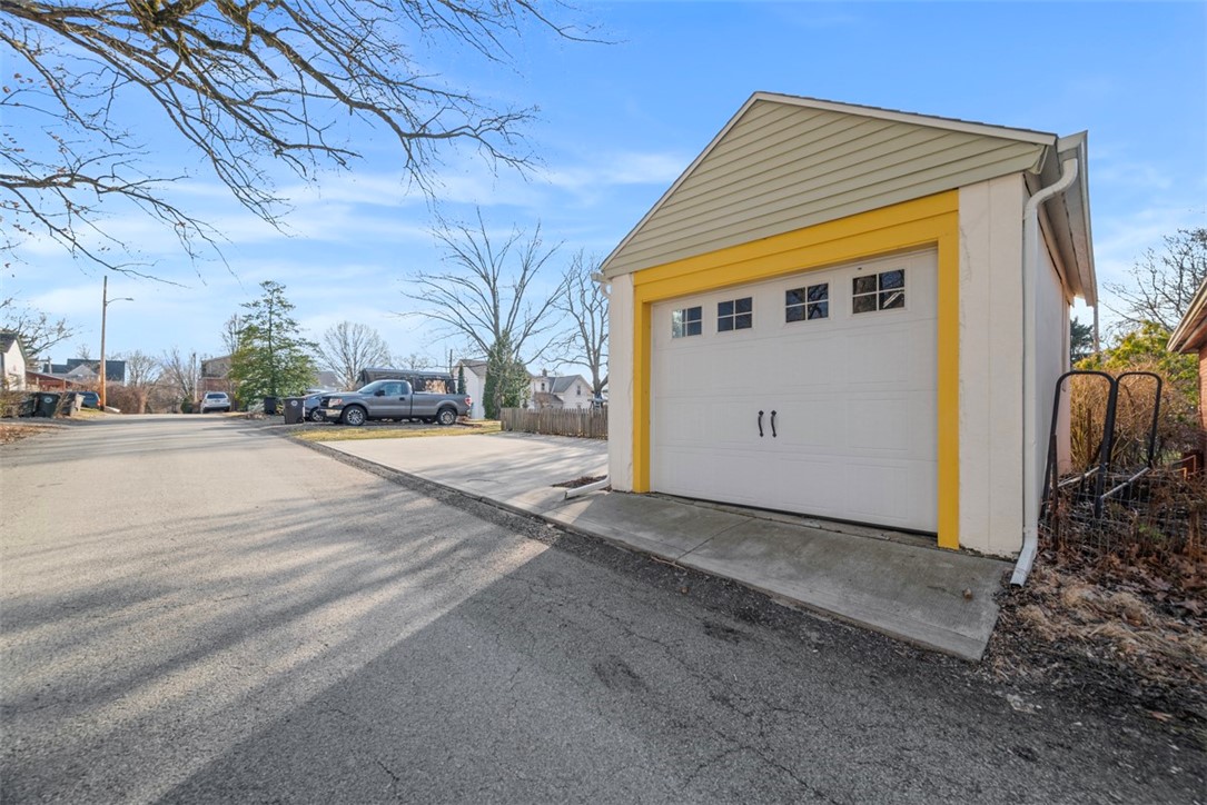 728 8th Street St, Oakmont, Pennsylvania image 47