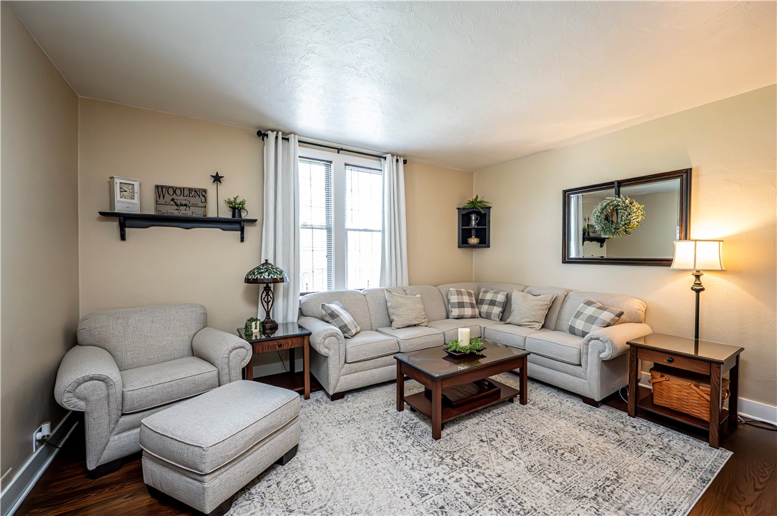 Penn Twp, Pennsylvania 15636, United States, 3 Bedrooms Bedrooms, ,1 BathroomBathrooms,Residential,Pending,160193