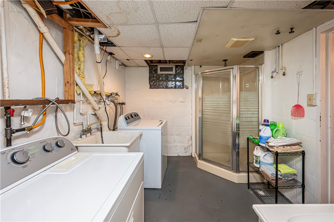 Penn Twp, Pennsylvania 15636, United States, 3 Bedrooms Bedrooms, ,1 BathroomBathrooms,Residential,Pending,160193