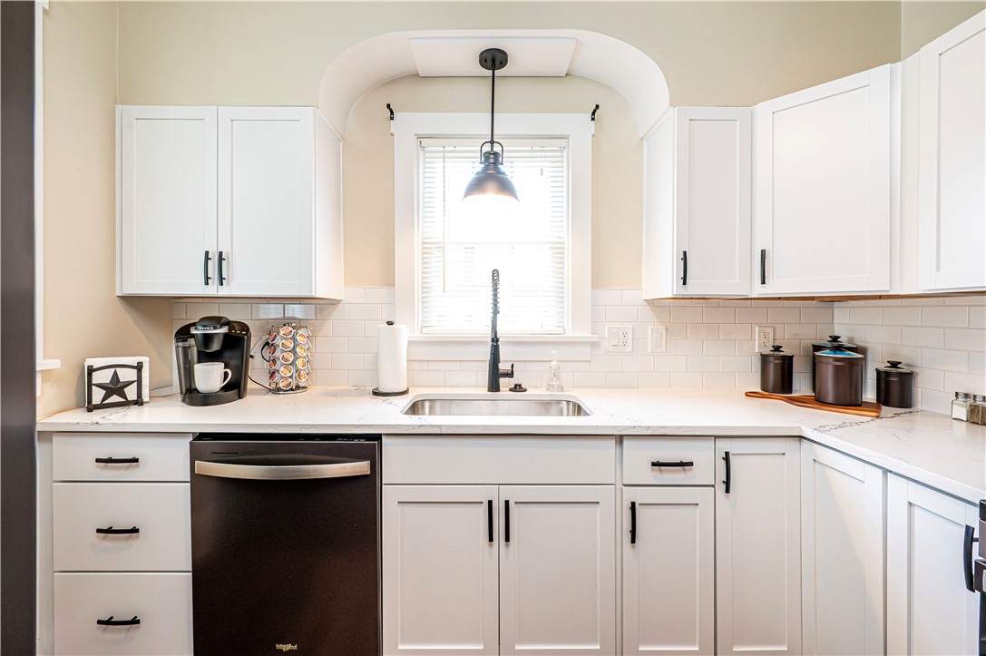 Penn Twp, Pennsylvania 15636, United States, 3 Bedrooms Bedrooms, ,1 BathroomBathrooms,Residential,Pending,160193