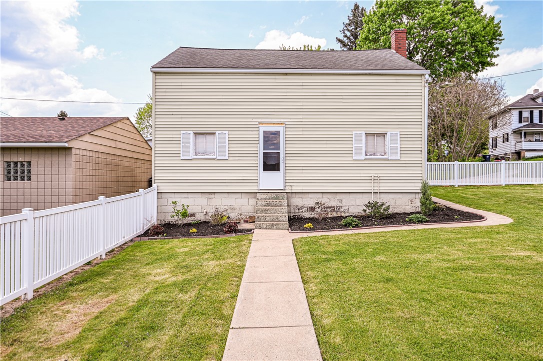 Penn Twp, Pennsylvania 15636, United States, 3 Bedrooms Bedrooms, ,1 BathroomBathrooms,Residential,Pending,160193