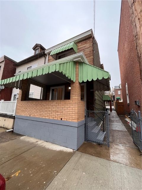 Photo of 5124 Carnegie St, Pittsburgh, PA 15201 (MLS # 1736589)