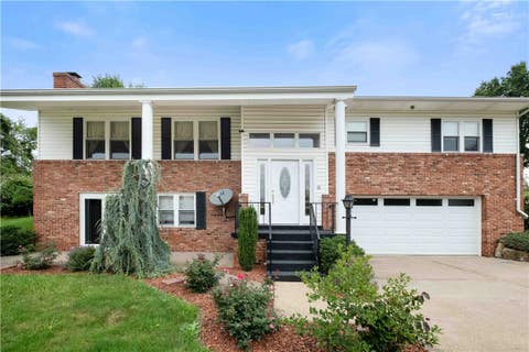 Photo for 225 Skyline Dr