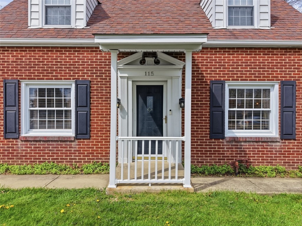 115 Merritt Dr