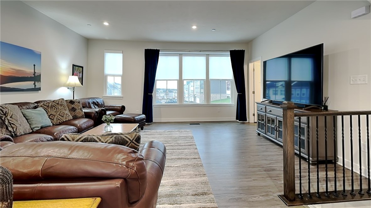 Cranberry Twp, Pennsylvania 16066, United States, 3 Bedrooms Bedrooms, ,3 BathroomsBathrooms,Residential,Active,248393