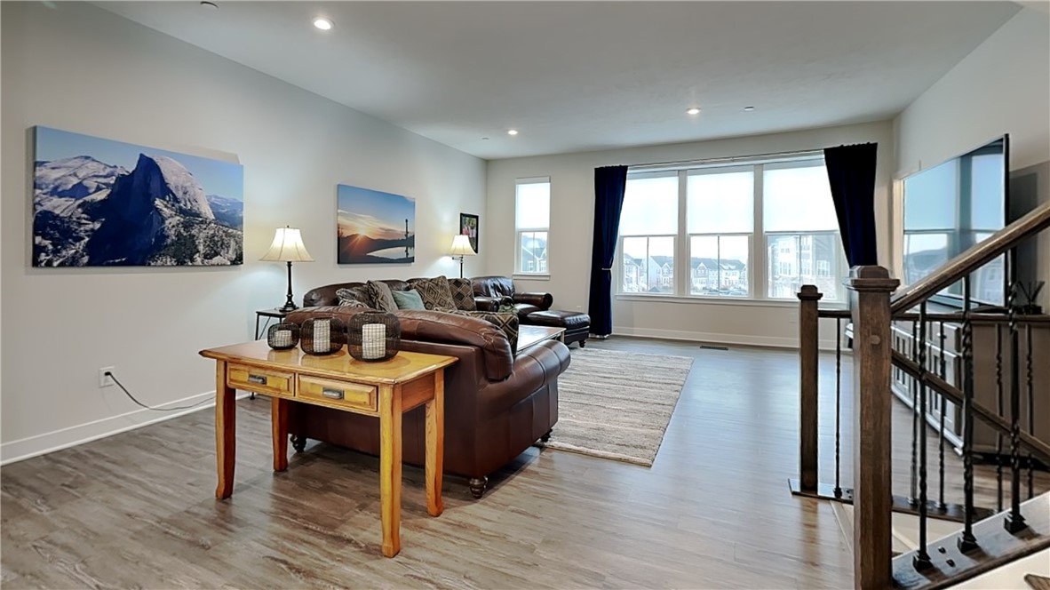 Cranberry Twp, Pennsylvania 16066, United States, 3 Bedrooms Bedrooms, ,3 BathroomsBathrooms,Residential,Active,248393