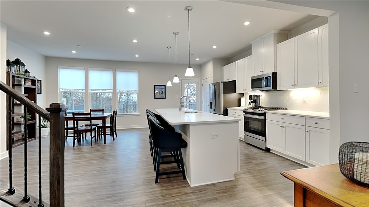 Cranberry Twp, Pennsylvania 16066, United States, 3 Bedrooms Bedrooms, ,3 BathroomsBathrooms,Residential,Active,248393