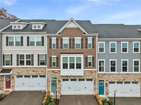 Photo of 210 Moyer Hill Dr, Cranberry Twp, PA 16066 (MLS # 1731883)