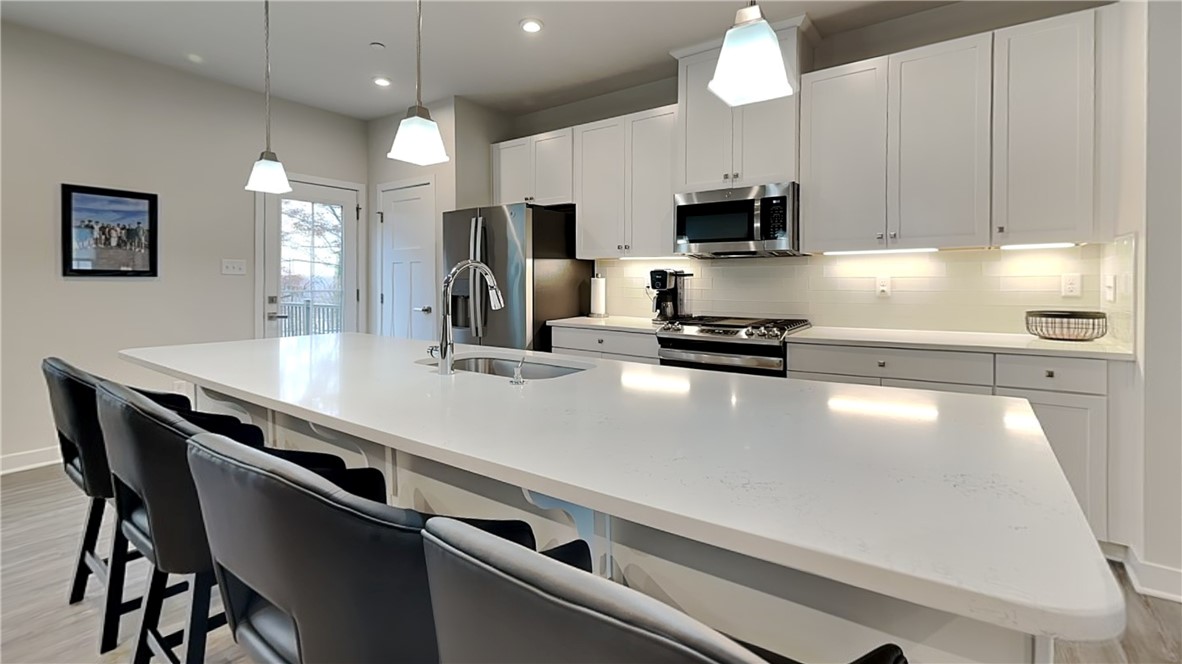 Cranberry Twp, Pennsylvania 16066, United States, 3 Bedrooms Bedrooms, ,3 BathroomsBathrooms,Residential,Active,248393